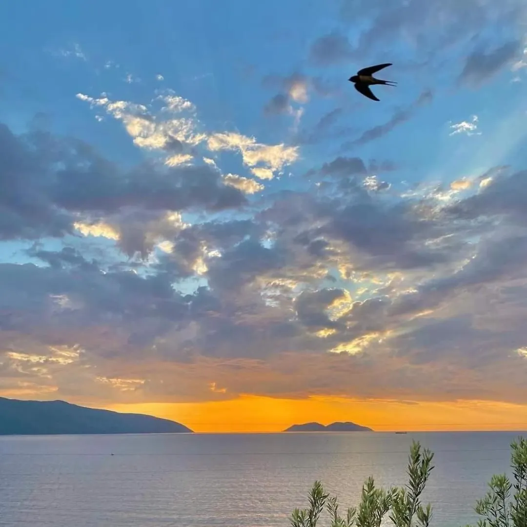 Hotel Realdo Kanine ألبانيا